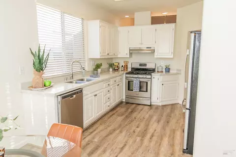 2096 Devonshire Dr, Napa, CA 94558 photo 16