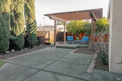 2096 Devonshire Dr, Napa, CA 94558 photo 39