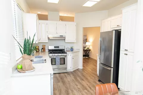 2096 Devonshire Dr, Napa, CA 94558 photo 12