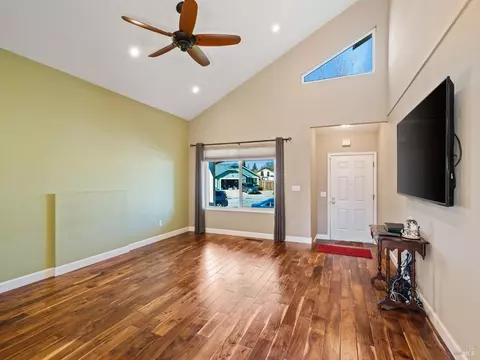 116 Cricket Ct, Windsor, CA 95492 photo 4