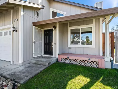 116 Cricket Ct, Windsor, CA 95492 photo 2