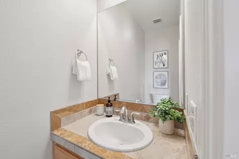 202 Windsor River Rd, Windsor, CA 95492 photo 9