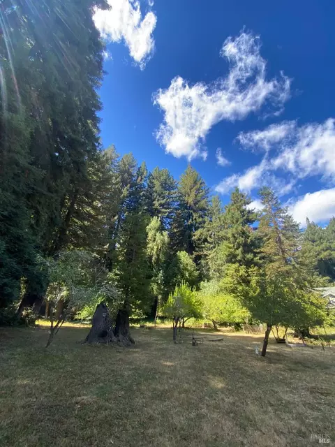 15900 Drake Rd, Guerneville, CA 95446