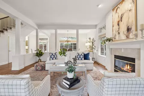1166 Meadowcreek Cir, Saint Helena, CA 94574