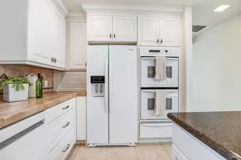 Kitchen - 541 Westgate Dr, Napa, CA 94558 photo 8 of 9