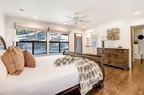 Bedroom - 541 Westgate Dr, Napa, CA 94558 photo 7 of 9