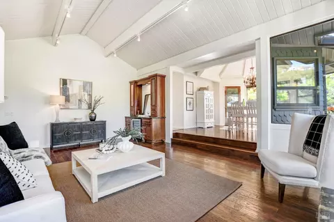Living - 541 Westgate Dr, Napa, CA 94558 photo 3 of 4