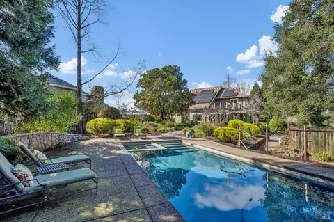 441 Tee Ct, Healdsburg, CA 95448