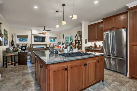 441 Tee Ct, Healdsburg, CA 95448 photo 9