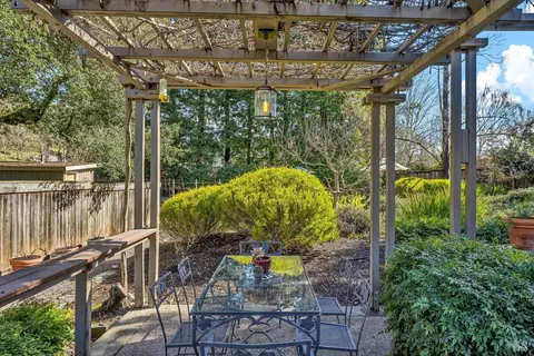 441 Tee Ct, Healdsburg, CA 95448 photo 43