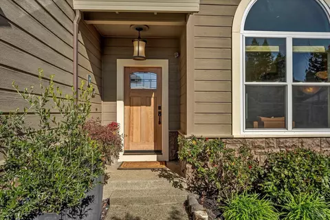 441 Tee Ct, Healdsburg, CA 95448 photo 3
