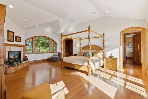 Bedroom - 3840 Hawks Beard, Sonoma, CA 95476 photo 1 of 6