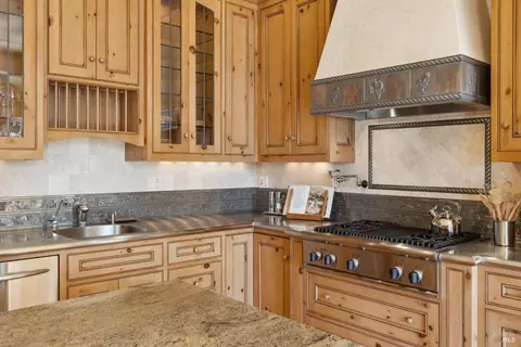 Kitchen - 3840 Hawks Beard, Sonoma, CA 95476 photo 5 of 6