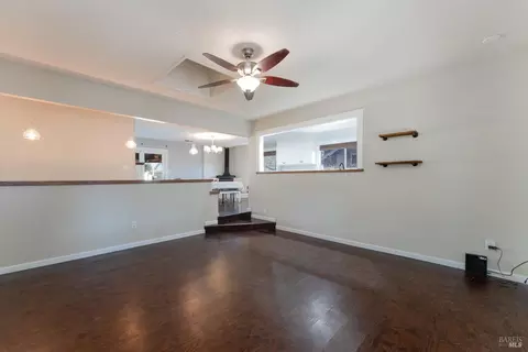 1024 W Perkins St, Ukiah, CA 95482 photo 4