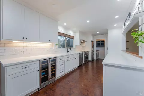 1024 W Perkins St, Ukiah, CA 95482 photo 8