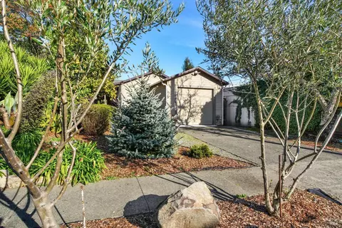 1016 Grand Ave, Santa Rosa, CA 95404