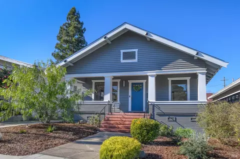 619 Liberty St, Petaluma, CA 94952