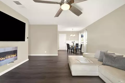Living - 1273 Marshall Rd, Vacaville, CA 95687 photo 5 of 5