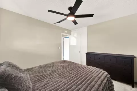 Bedroom - 1273 Marshall Rd, Vacaville, CA 95687 photo 4 of 6