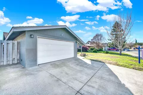 Exterior - 1273 Marshall Rd, Vacaville, CA 95687 photo 4 of 26