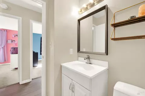 Bath - 1273 Marshall Rd, Vacaville, CA 95687 photo 3 of 3