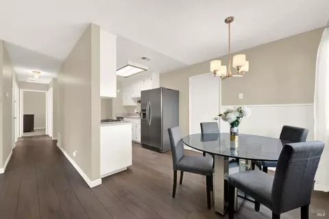 Dining - 1273 Marshall Rd, Vacaville, CA 95687 photo 2 of 6