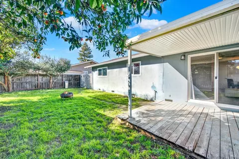Exterior - 1273 Marshall Rd, Vacaville, CA 95687 photo 16 of 26