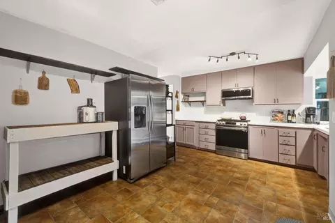 Kitchen - 2148 Tilden Pl, Fairfield, CA 94533 photo 2 of 11