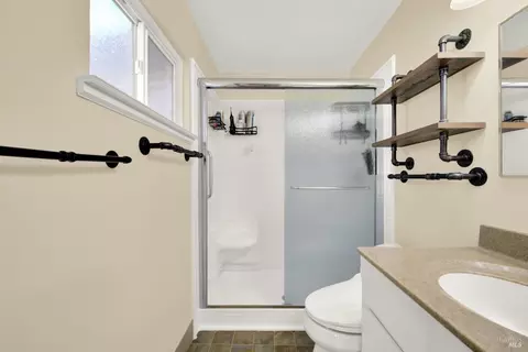 Bath - 2148 Tilden Pl, Fairfield, CA 94533 photo 2 of 4