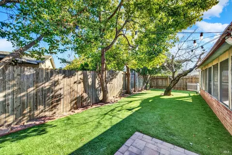 Exterior - 2148 Tilden Pl, Fairfield, CA 94533 photo 21 of 27