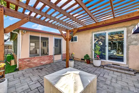 Exterior - 2148 Tilden Pl, Fairfield, CA 94533 photo 15 of 27
