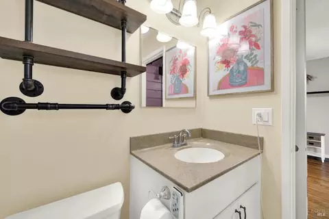 Bath - 2148 Tilden Pl, Fairfield, CA 94533 photo 4 of 4