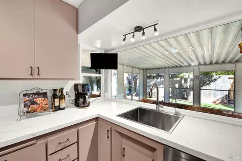 Kitchen - 2148 Tilden Pl, Fairfield, CA 94533 photo 9 of 11