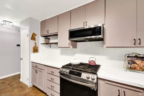 Kitchen - 2148 Tilden Pl, Fairfield, CA 94533 photo 8 of 11