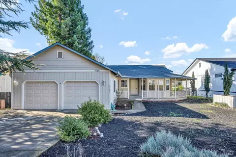 19261 Mountain Mdw N, Hidden Valley Lake, CA 95467
