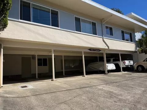 71 Roque Moraes Dr, Mill Valley, CA 94941