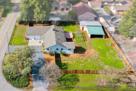 3595 Greenleaf Dr, Santa Rosa, CA 95401