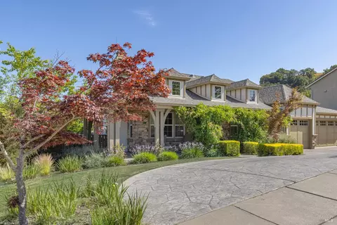 1207 Tall Grass Ct, Napa, CA 94558