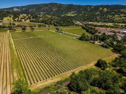 31501 Old Redwood Hwy, Cloverdale, CA 95425