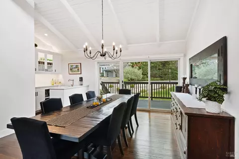 7 Gleneagle Cir, Napa, CA 94558 photo 2