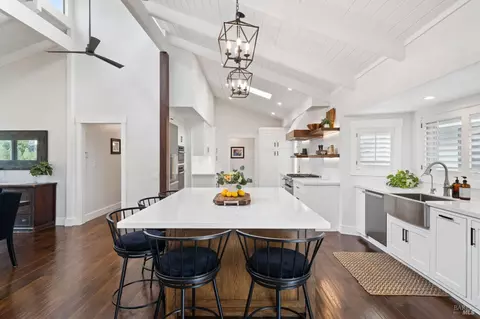 7 Gleneagle Cir, Napa, CA 94558 photo 3