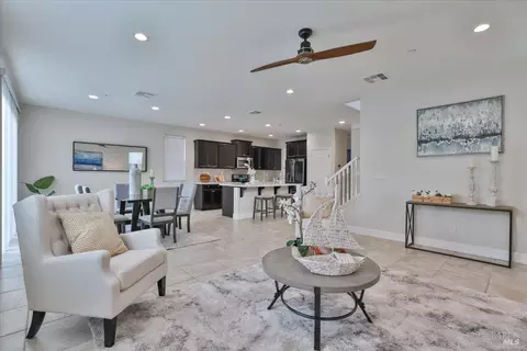 554 Sitka Dr, Vacaville, CA 95687 photo 7