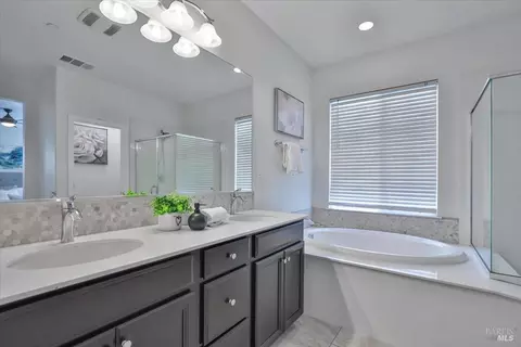554 Sitka Dr, Vacaville, CA 95687 photo 19