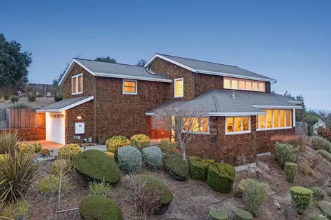 428 Rebecca Dr, Petaluma, CA 94952