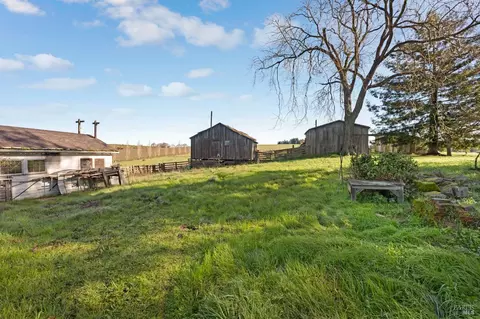 3683 Canfield Rd, Sebastopol, CA 95472 photo 8