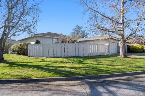 20718 Flint Ct, Sonoma, CA 95476 photo 2