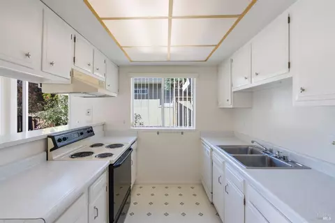 20718 Flint Ct, Sonoma, CA 95476 photo 13