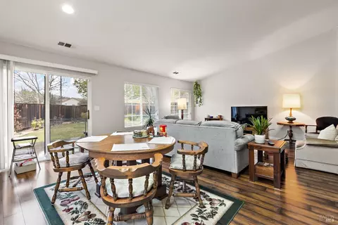 5564 Burgundy Ct, Vallejo, CA 94591 photo 12