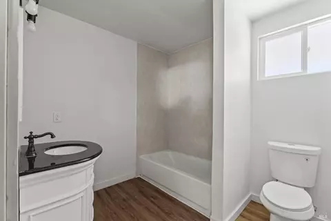 611 Holden St, Ukiah, CA 95482 photo 39