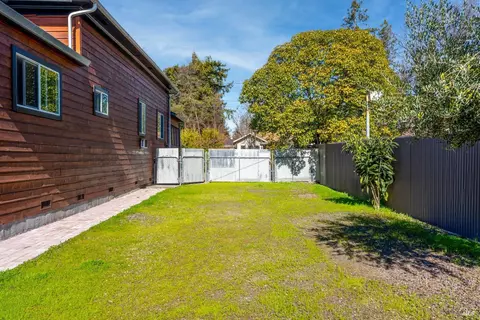 611 Holden St, Ukiah, CA 95482 photo 44